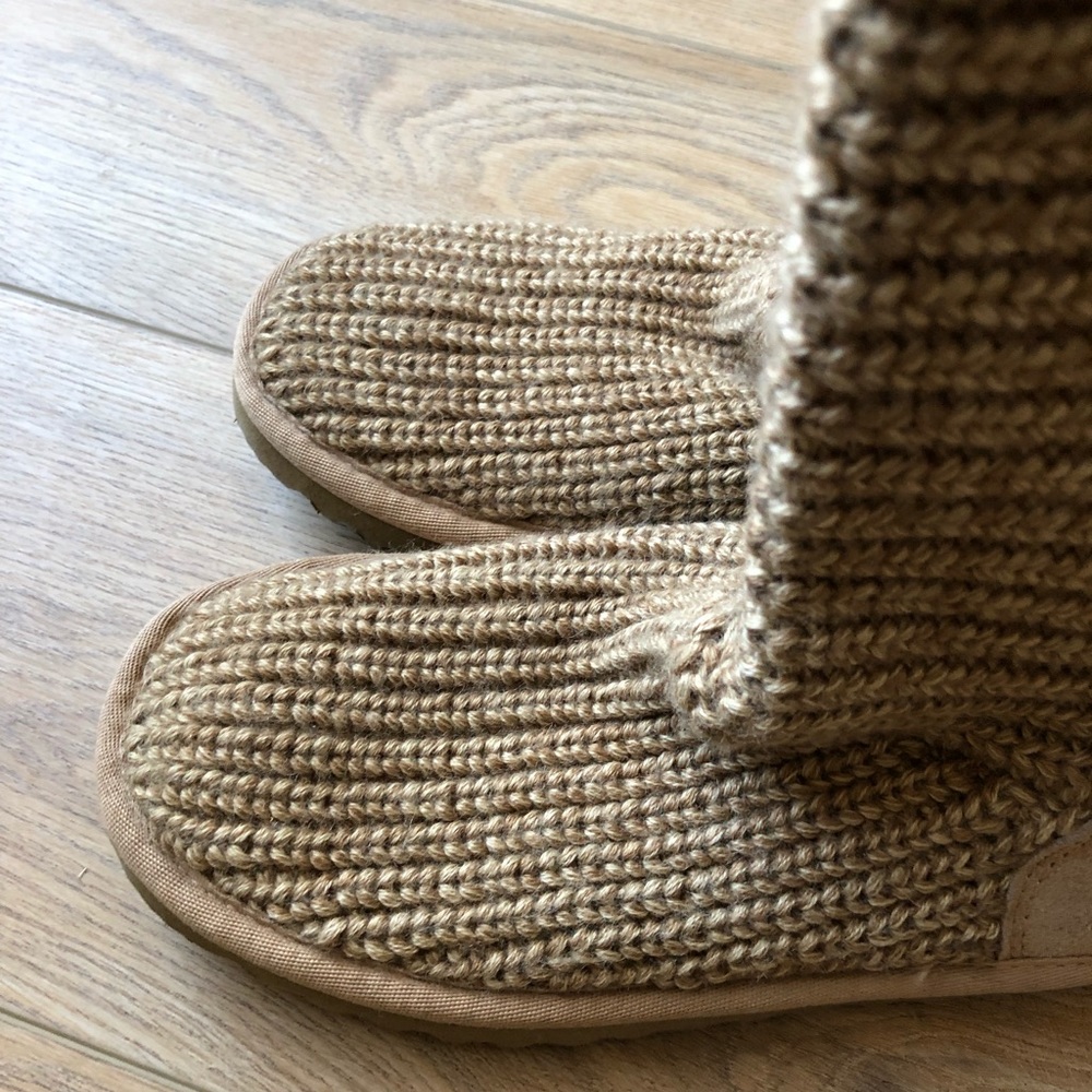 UGG Knit Boots Size 7